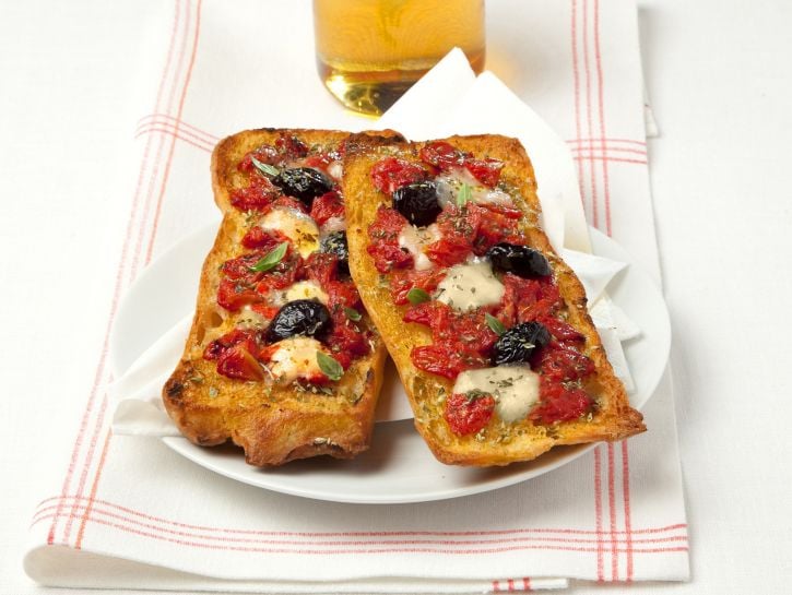 pizza-di-pane-alle-olive
