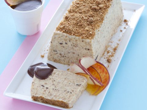 Semifreddo di pesche e amaretti