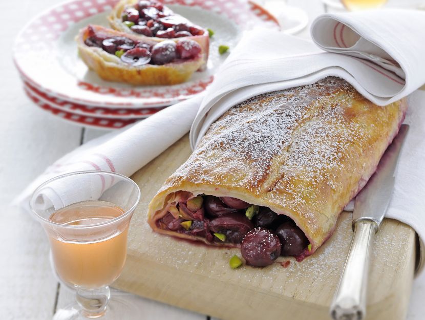 strudel-di-ciliegie-e-pistacchi