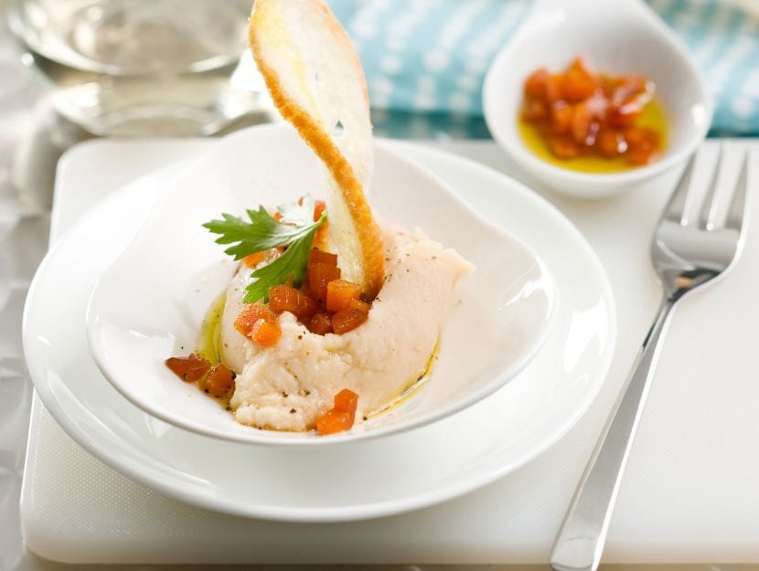 crema-di-borlotti-con-salmone-marinato