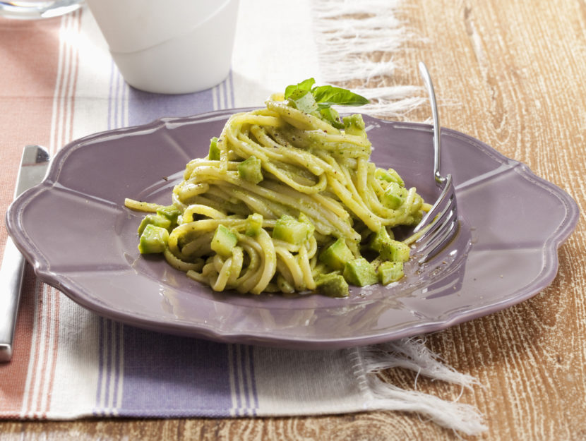 linguine-al-pesto-di-zucchine preparazione