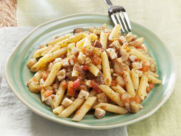 Penne con pesce spada e melanzane