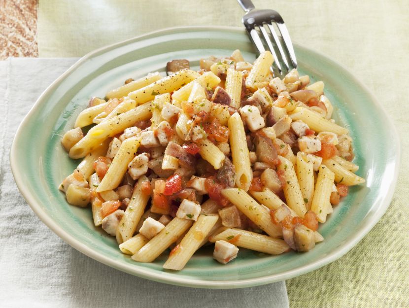 penne-con-pesce-spada-e-melanzane preparazione