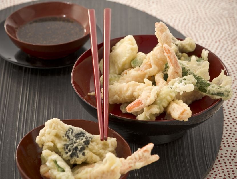 tempura-misto-di-verdure-pesce-crostacei-e-frutti-di-mare