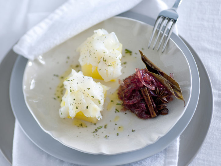 Carpaccio di baccalà, patate e confettura di cipolla