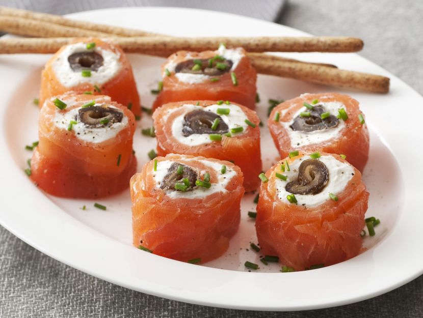 rotolini-di-salmone-e-datteri