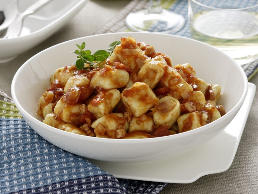 gnocchi-di-ricotta-allamatriciana immagine