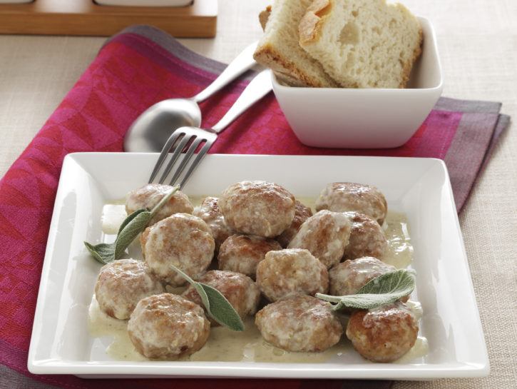Polpette al latte con profumo di salvia
