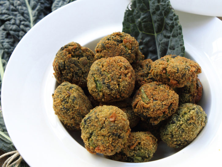 Polpette di cannellini e cavolo nero