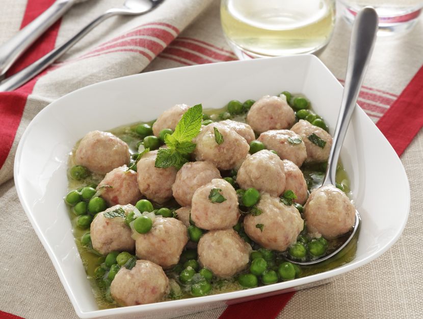 polpette-di-vitello-con-piselli preparazione