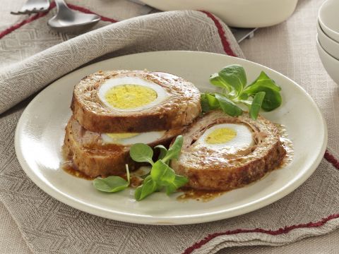 Polpettone arrotolato con uova sode