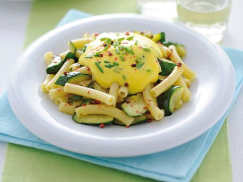 Sedanini alle zucchine con zabaione salato