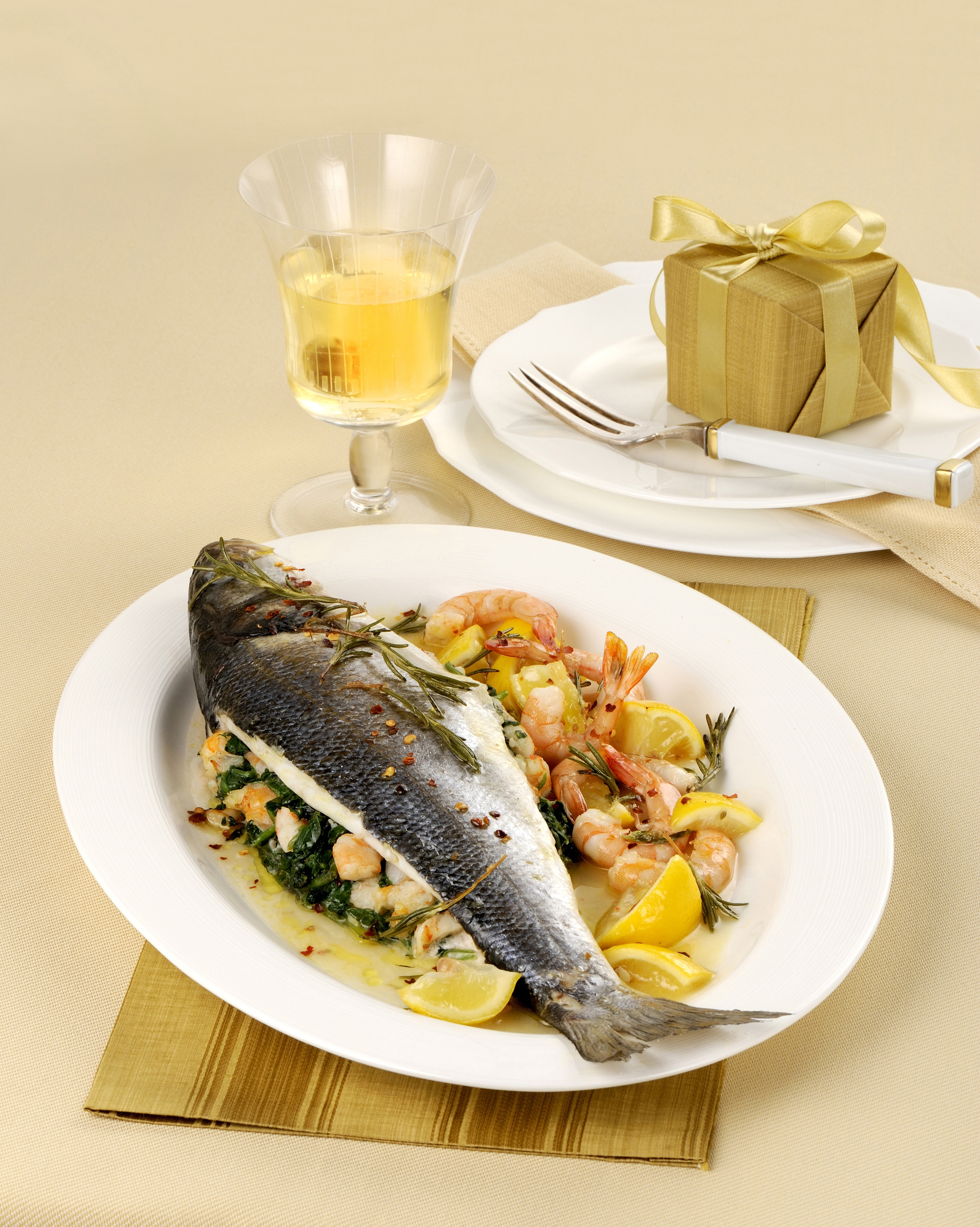 Ricetta Branzino farcito di mazzancolle al