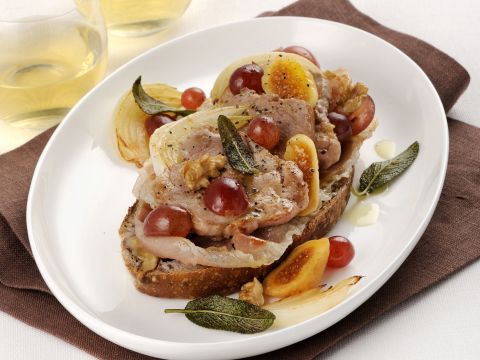 Maiale all'uva con fichi