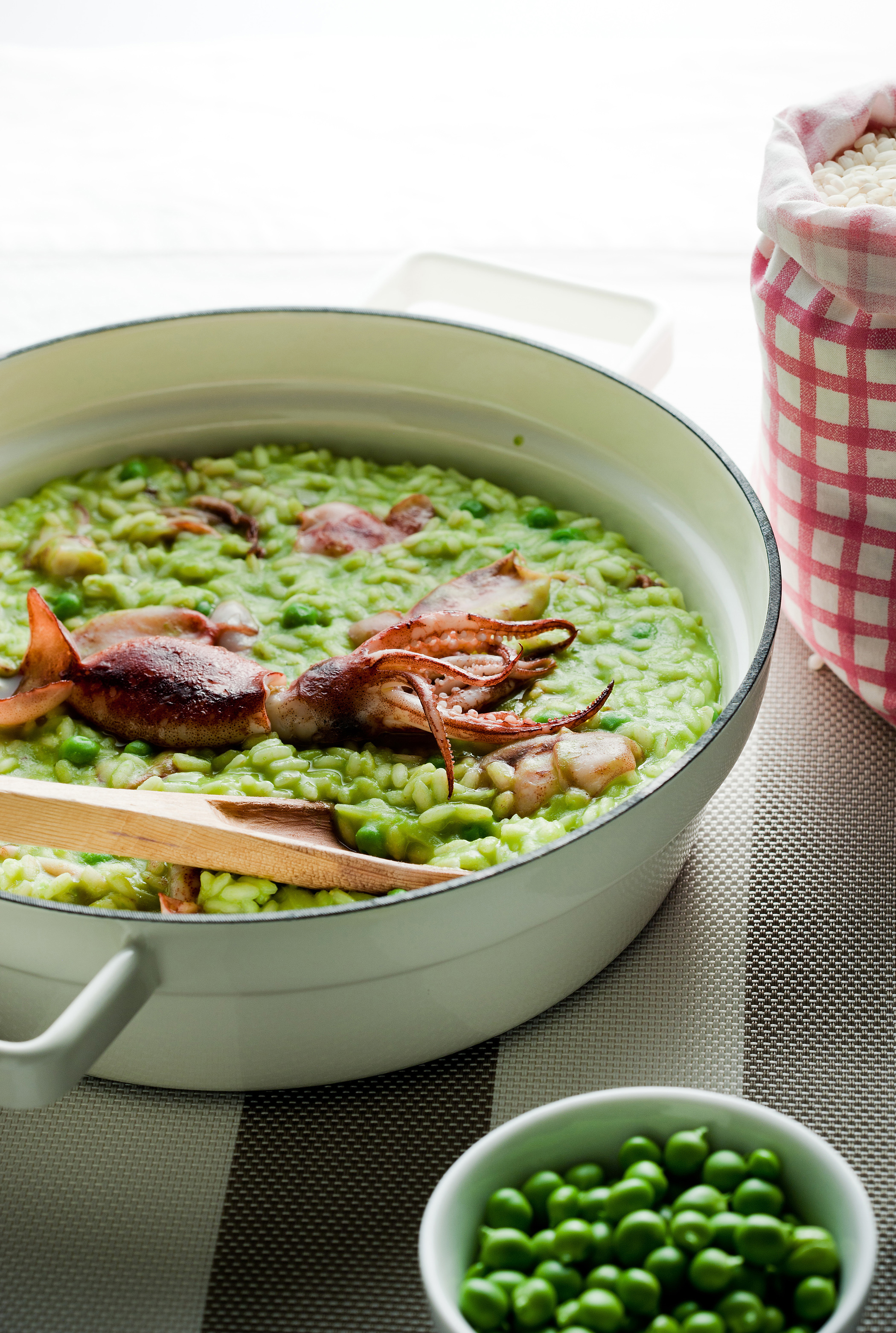 Ricetta Risotto con totani e piselli, mantecato al burrodi ...