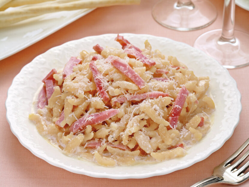 Spatzle con prosciutto cotto e crescenza