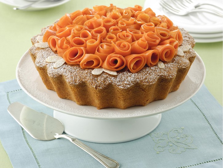 Ricetta Torta con roselline di carote - Donna Moderna