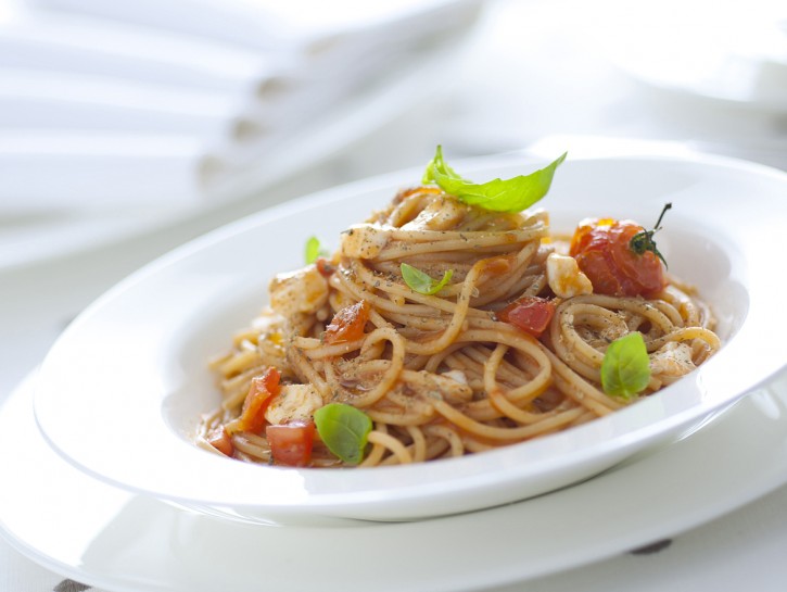 Spaghetti integrali con pomodorini al forno