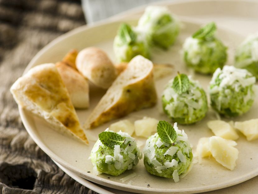 bocconcini-di-pecorino-e-fave