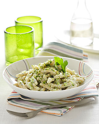 Caserecce con crema di formaggio e sedano