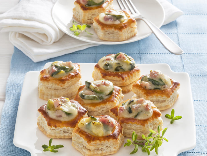Vol au vent con zucchine e prosciutto
