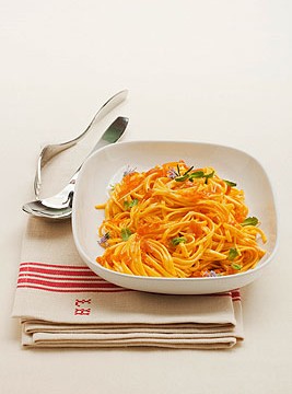 Tagliolini con bottarga e menta