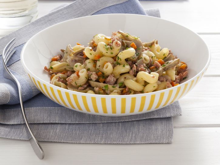 cellentani-al-ragu-di-salsiccia-e-carciofi preparazione