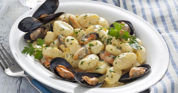 Ricetta Gnocchi di patate con cozze e zafferano - Donna Moderna