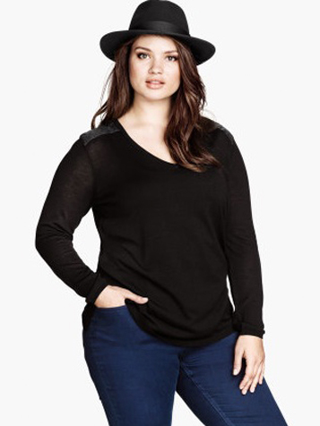 Look da ufficio per la donna curvy