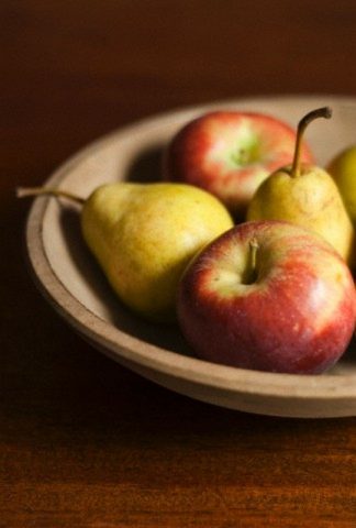 FRUTTA E VERDURA BIANCA Cavolfiore, cipolle, aglio, funghi, mele e pere contengono polifenoli e