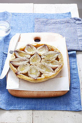 Tatin di scalogni con brisè al grana