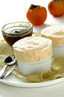 Soufflé glacé di cachi e cioccolato