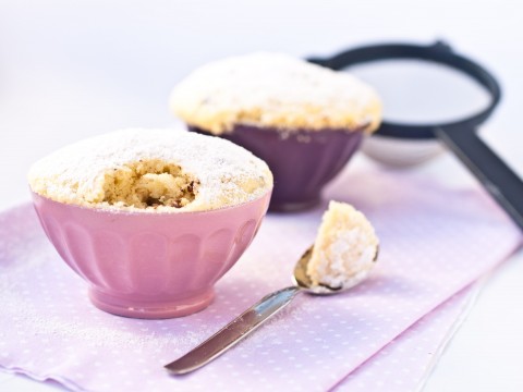 Torta in tazza al microonde: la ricetta smart e buonissima