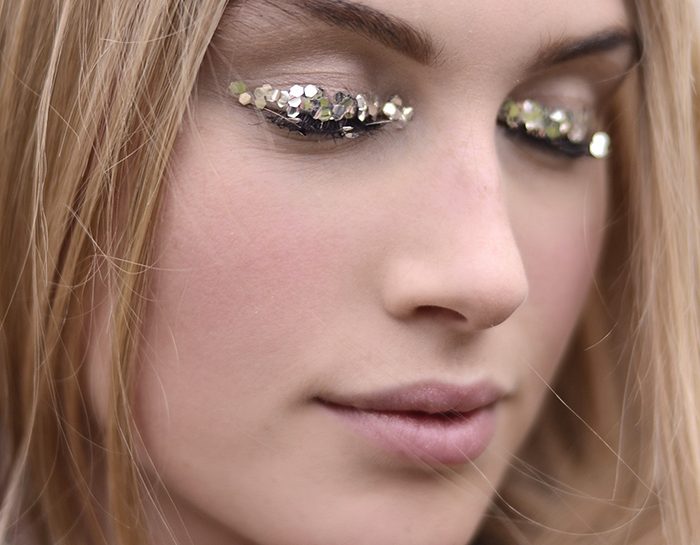 Non solo per le feste il trucco glitter