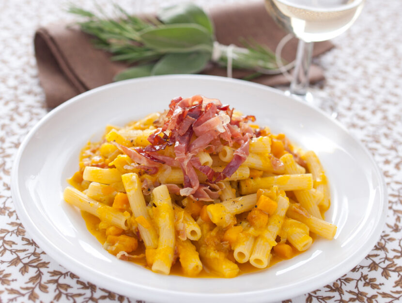 Pasta risottata con zucca e speck