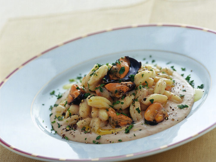 Cavatelli con crema di fagioli e cozze
