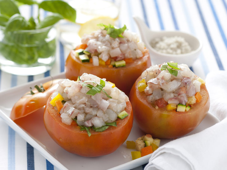 Pomodori con panzanella e pesce