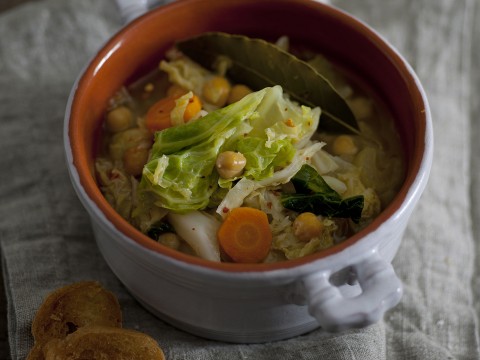 Zuppa di verza e ceci