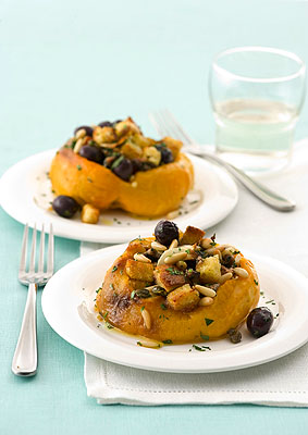 Peperoni imbottiti con capperi e olive