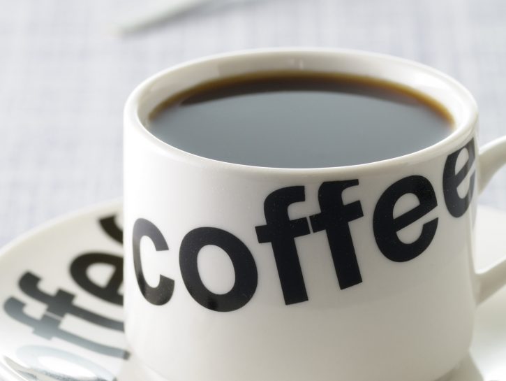 Cura del legno con il caffè