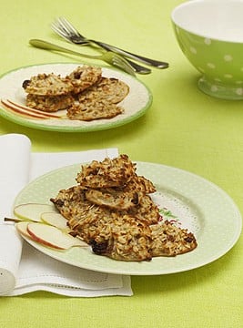 Biscotti di avena con mele e uvetta