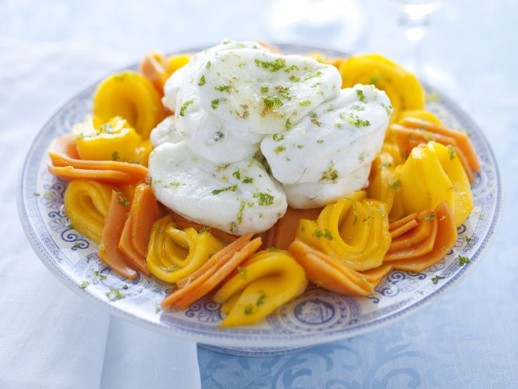 immagine tagliata-di-mango-e-papaia-con-meringa-morbida-al-lime