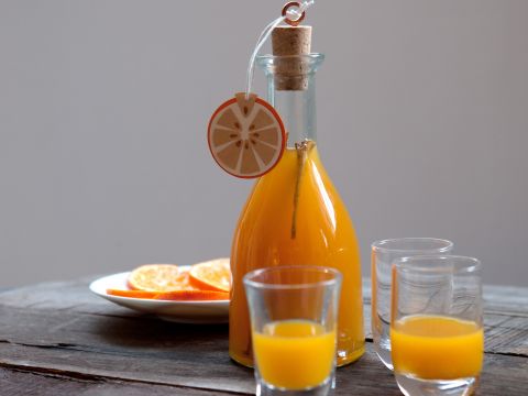 Liquore all'arancia speziato