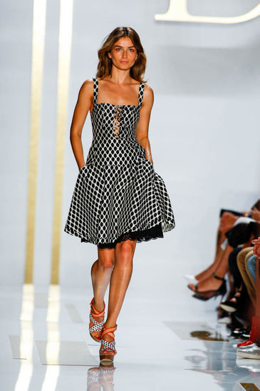 Tendenze primavera estate: fantasie in bianco e nero