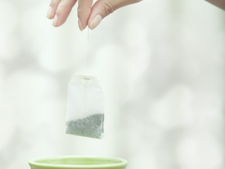 Eliminare cattivi odori: rimedi naturali con il tè