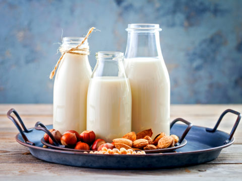 4 alternative al latte vaccino: salute e gusto di origine vegetale