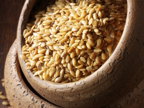 Semi di lino: 8 ricette di benessere naturale