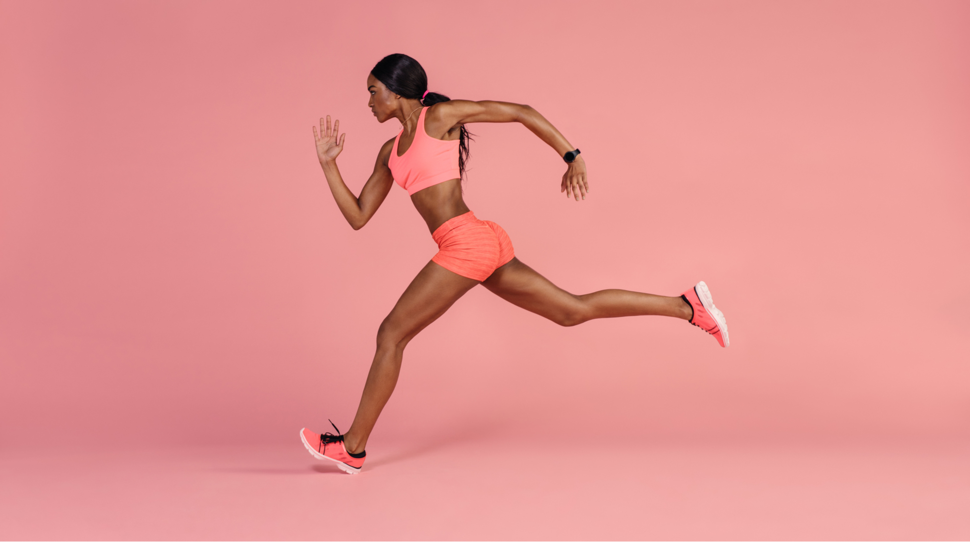 Come vestirsi per correre: abbigliamento e accessori per la corsa - Donna  Moderna