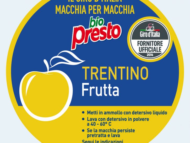 Le strategie per togliere le macchie di frutta: 1. Lasciare in ammollo il capo da trattare con dete