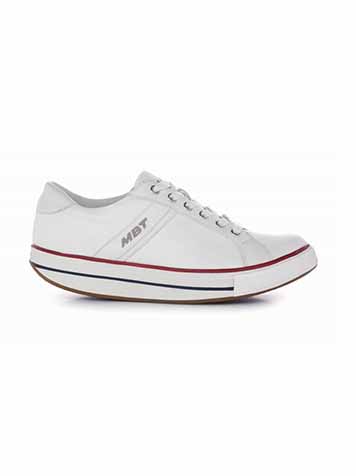 Scarpe comode per camminare senza trascurare il look